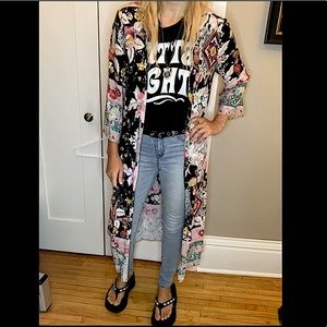 Hippie Boho flowered paisley long open front top